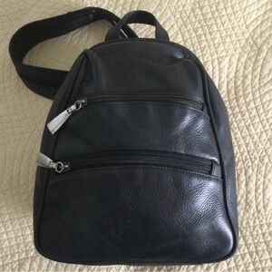 Elegant Black Woman’s shoulder/Backpack.